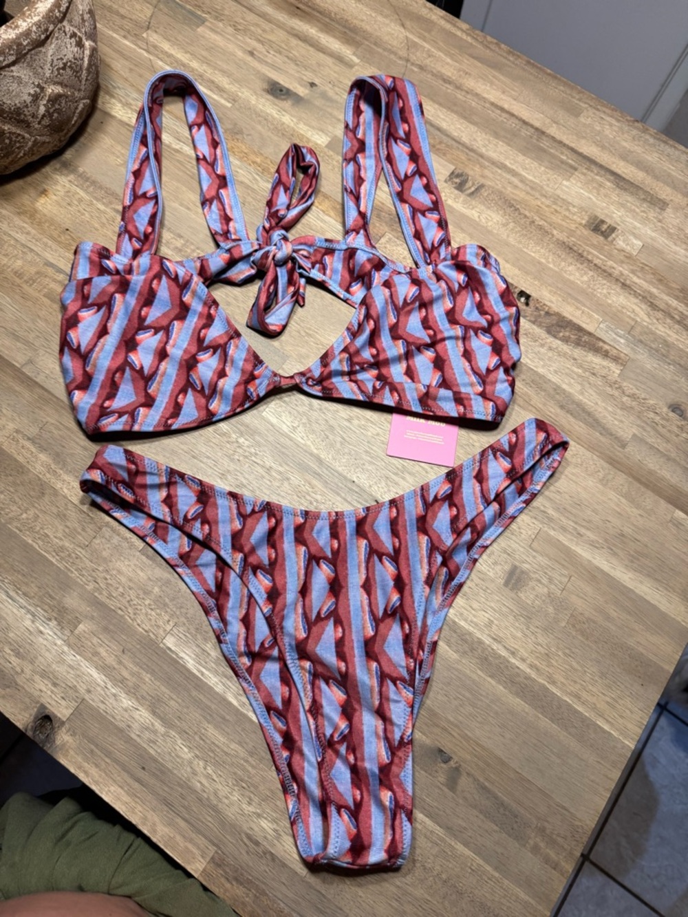 New tag strawberry milk, mob size large